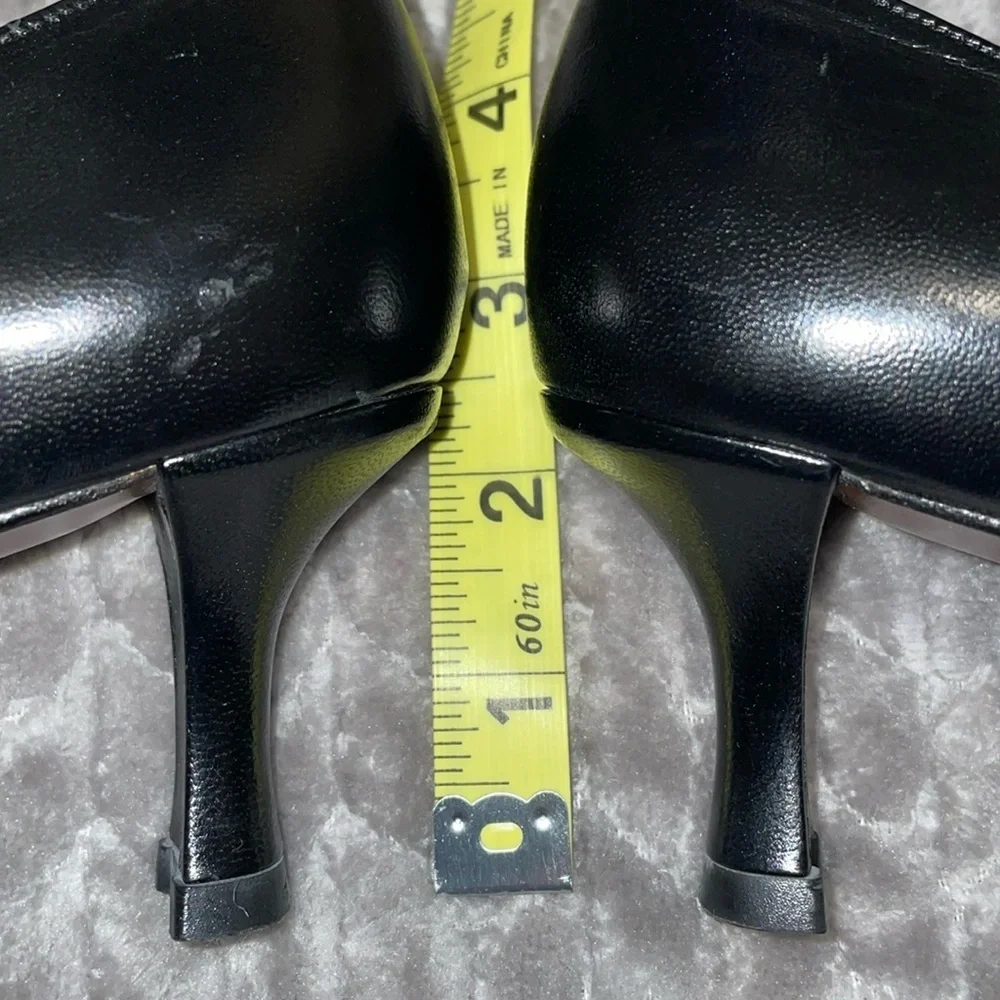 Stuart‎ Weitzman Elegant Black Leather Women's Shy Heels. Size 6.